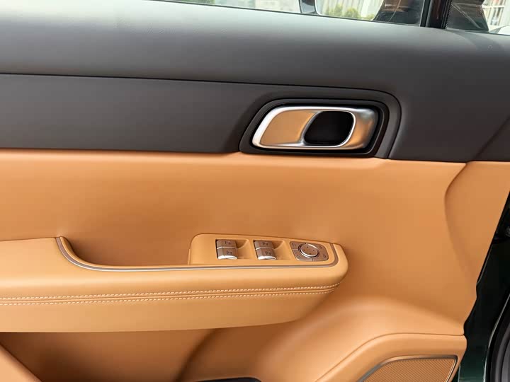 Фото 8 - LiXiang One