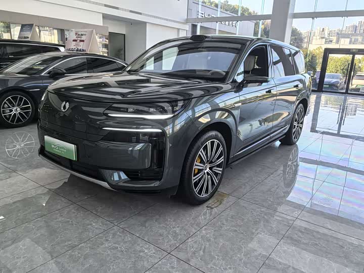 Фото 1 - Denza N9