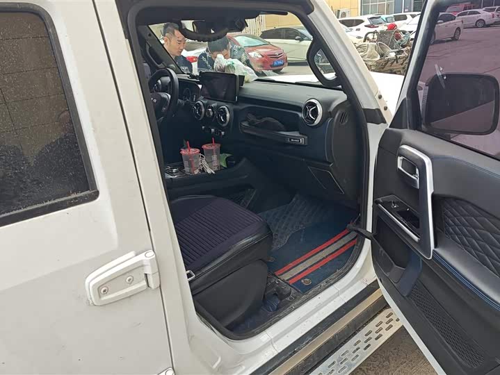 Фото 8 - BAIC Beijing BJ40