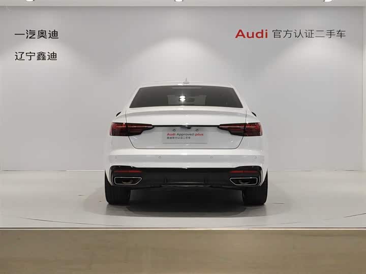 Фото 5 - Audi A4L