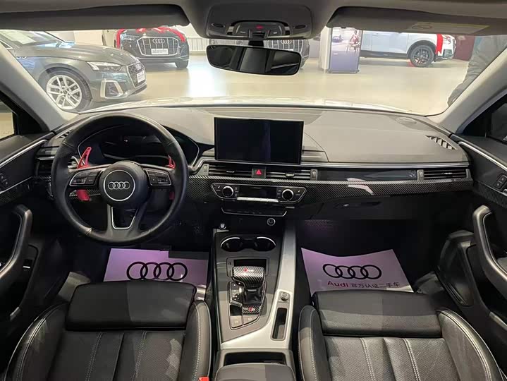 Фото 7 - Audi A4L