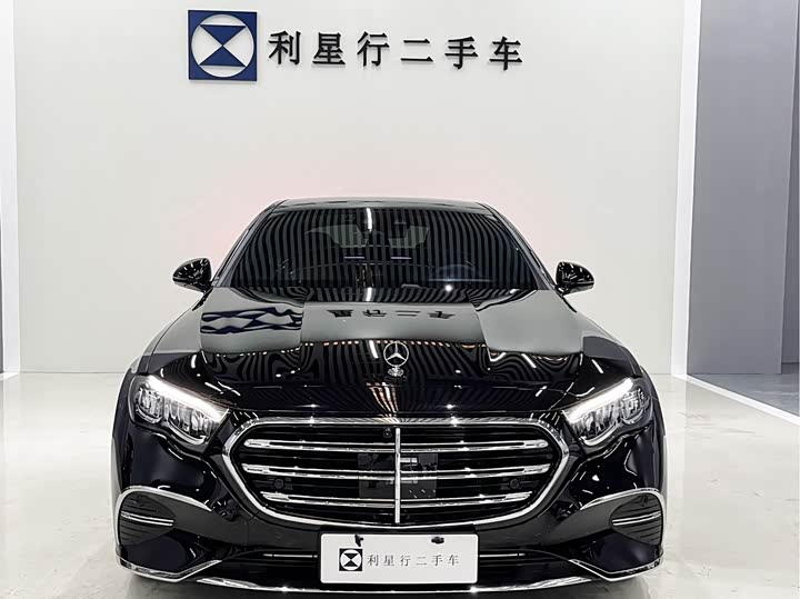 Photo 4 - Mercedes-Benz E-Class