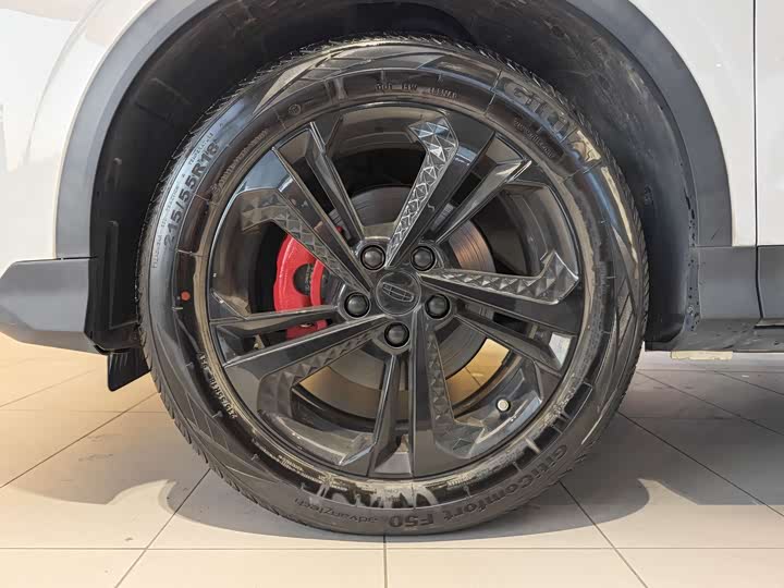 Фото 5 - Geely Coolray