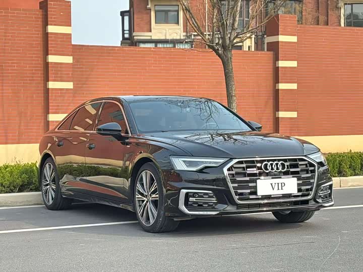 Фото 3 - Audi A6L