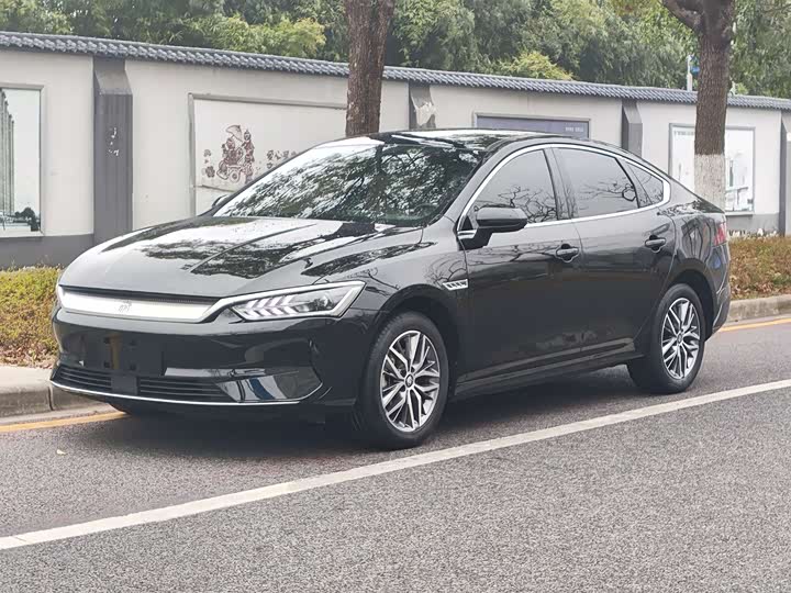 Фото 1 - BYD Qin Plus