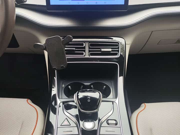 Фото 8 - BYD Qin Plus