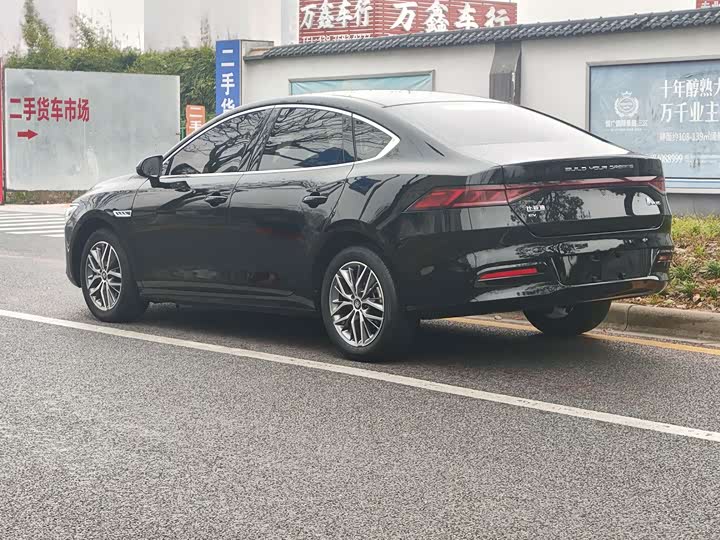 Фото 9 - BYD Qin Plus