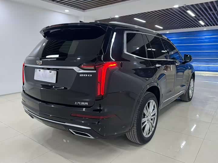 Photo 6 - Cadillac XT6
