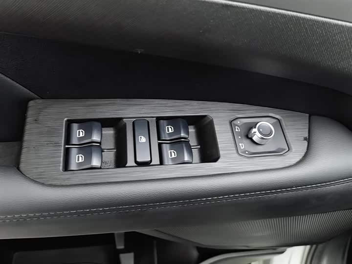 Фото 9 - Haval H5