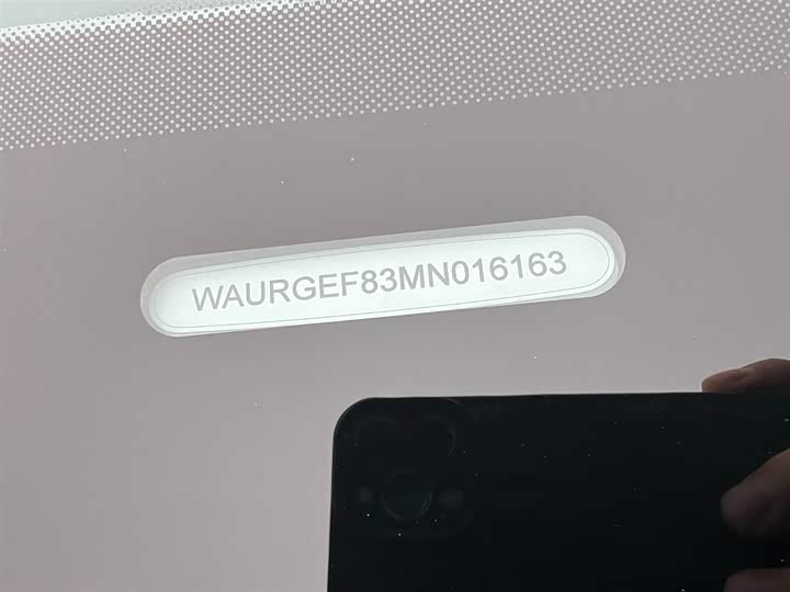 Фото 2 - Audi A8