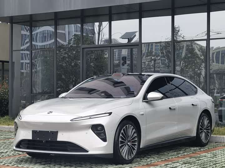 Фото 1 - Nio ET7