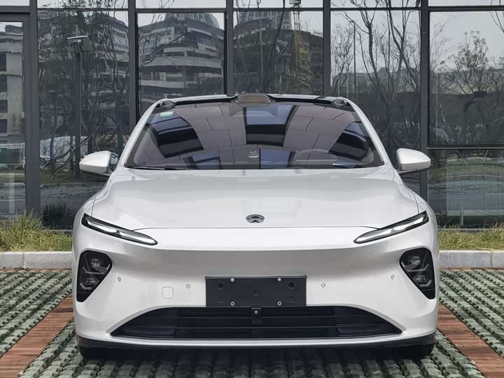 Фото 2 - Nio ET7