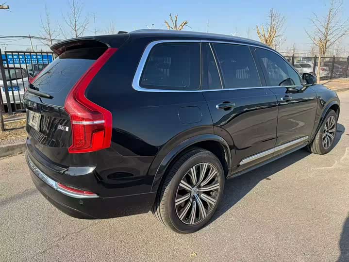 Photo 6 - Volvo XC90