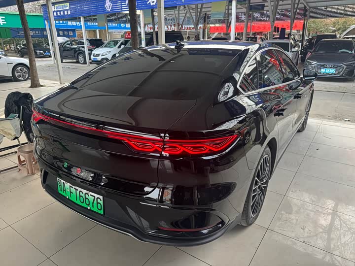 Фото 9 - BYD Han