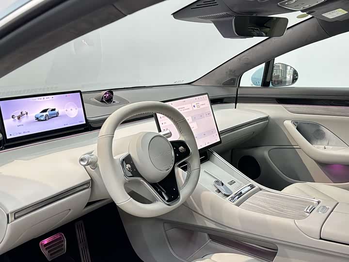 Фото 9 - Luxeed S7