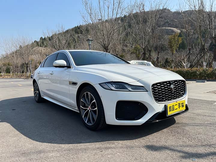 Фото 3 - Jaguar XF L