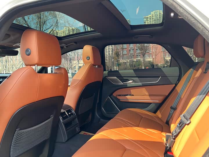 Фото 6 - Jaguar XF L