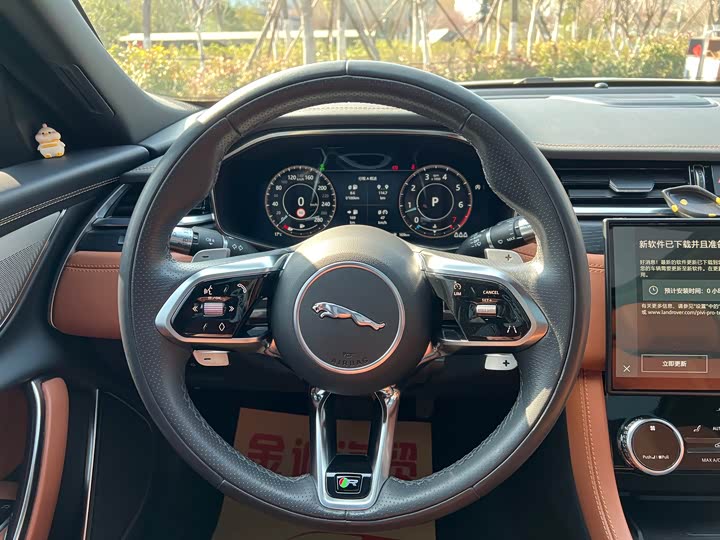 Фото 7 - Jaguar XF L