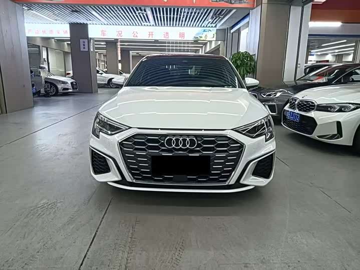 Фото 2 - Audi A3