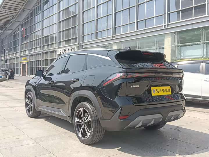 Фото 7 - Geely Galaxy L7