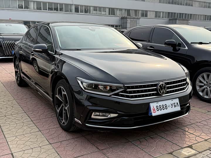 Фото 2 - Volkswagen Magotan