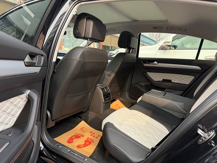 Фото 6 - Volkswagen Magotan