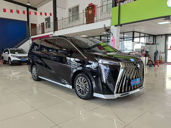 Фото 3 - GAC Trumpchi M8