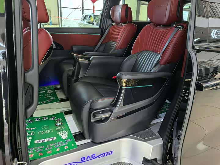Фото 5 - GAC Trumpchi M8