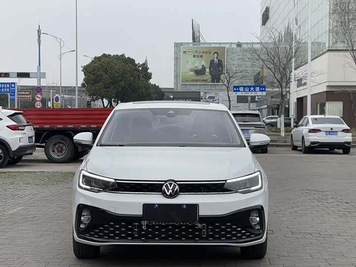 Фото 2 - Volkswagen Lavida