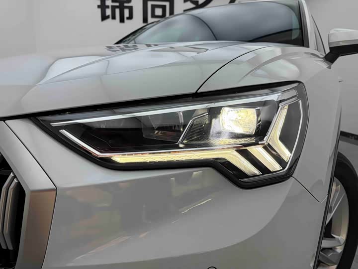 Фото 5 - Audi Q3