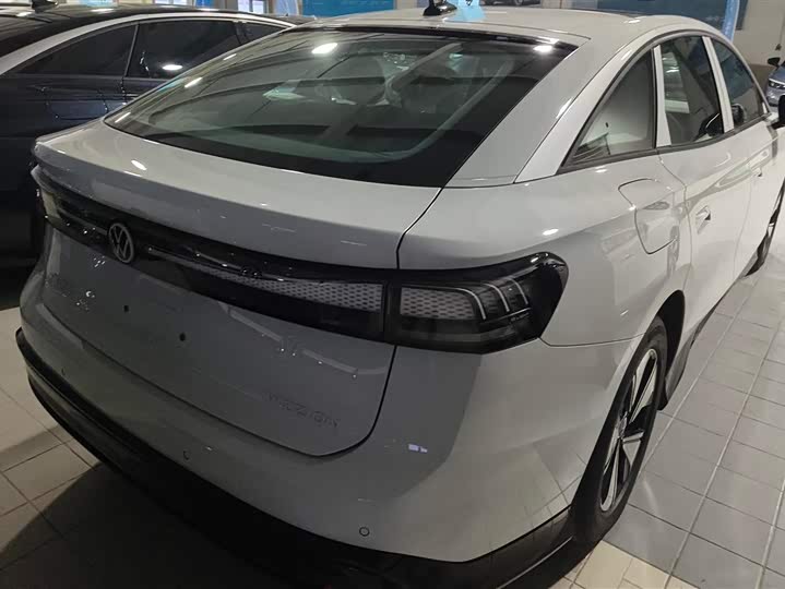 Photo 3 - Volkswagen ID.7 Vizzion