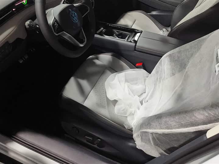 Photo 9 - Volkswagen ID.7 Vizzion