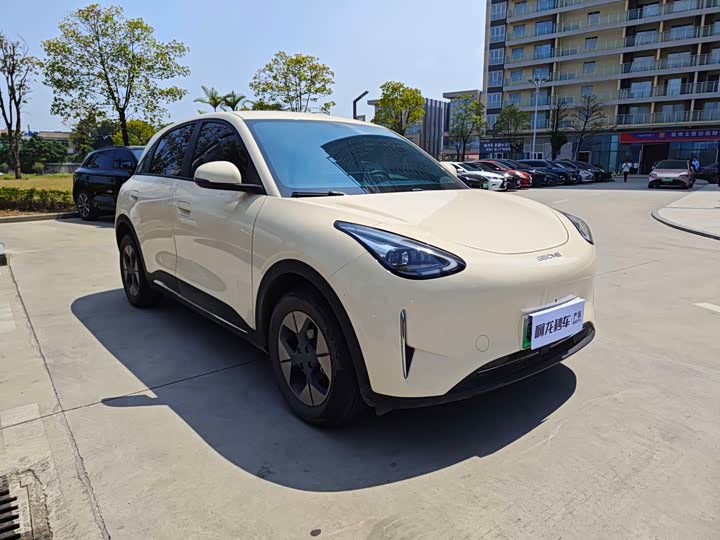 Фото 3 - Geely Galaxy Geome