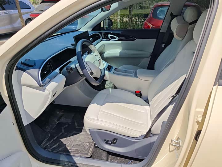 Фото 7 - Geely Galaxy Geome