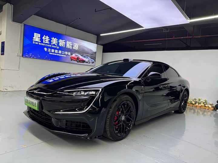 Фото 1 - BYD Yangwang U7