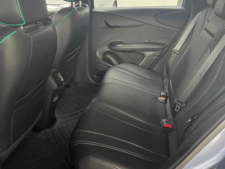 Фото 5 - BYD Dolphin