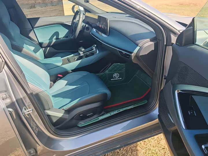 Фото 8 - MG Motor 7