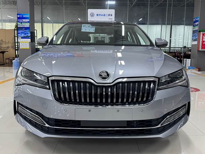 Фото 2 - Skoda Superb
