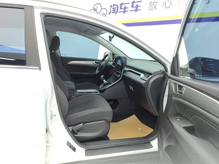 Фото 8 - Haval M6