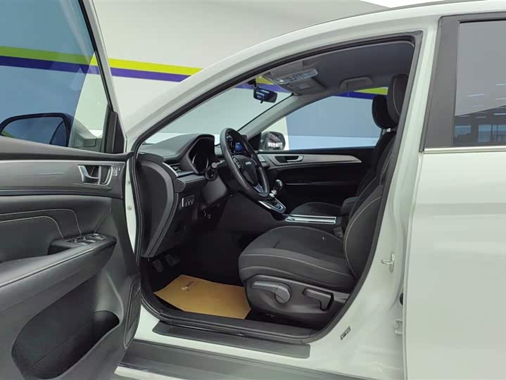 Фото 9 - Haval M6