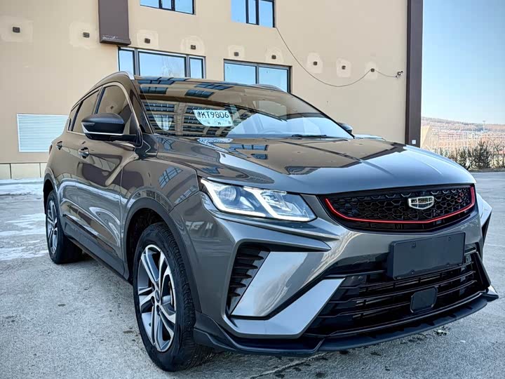 Фото 3 - Geely Coolray