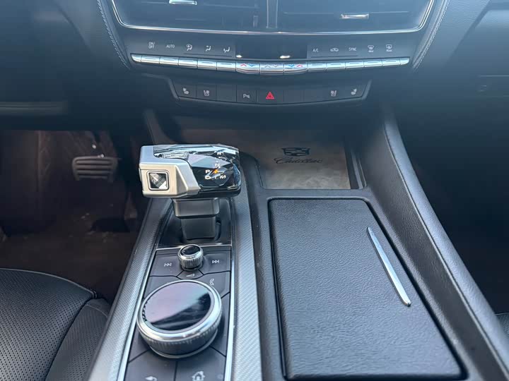 Photo 8 - Cadillac CT5