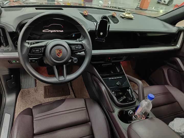 Фото 9 - Porsche Cayenne