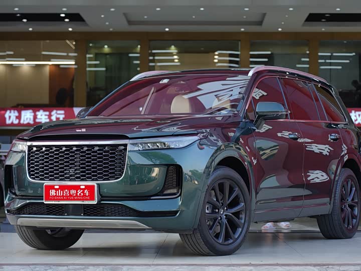 Фото 1 - LiXiang One