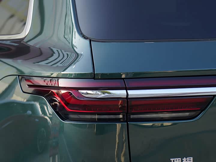 Фото 4 - LiXiang One