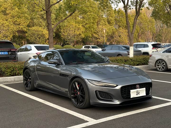 Photo 3 - Jaguar F-Type