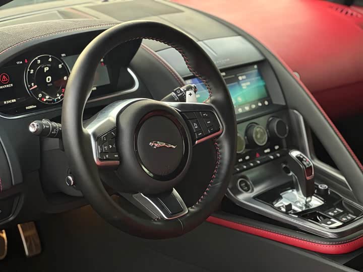 Photo 9 - Jaguar F-Type