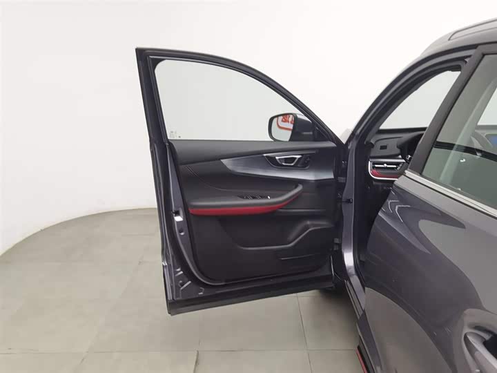 Фото 8 - Chery Tiggo 5x