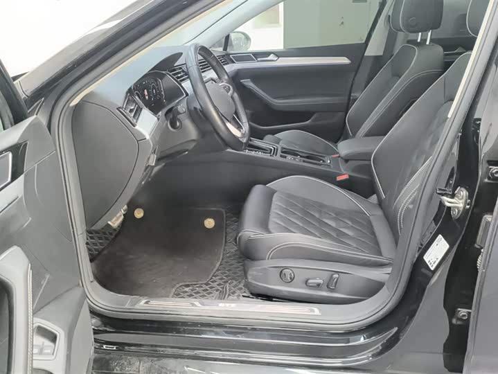 Photo 9 - Volkswagen Magotan GTE Hybrid