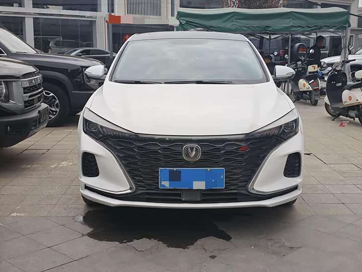 Фото 8 - Changan Eado Plus